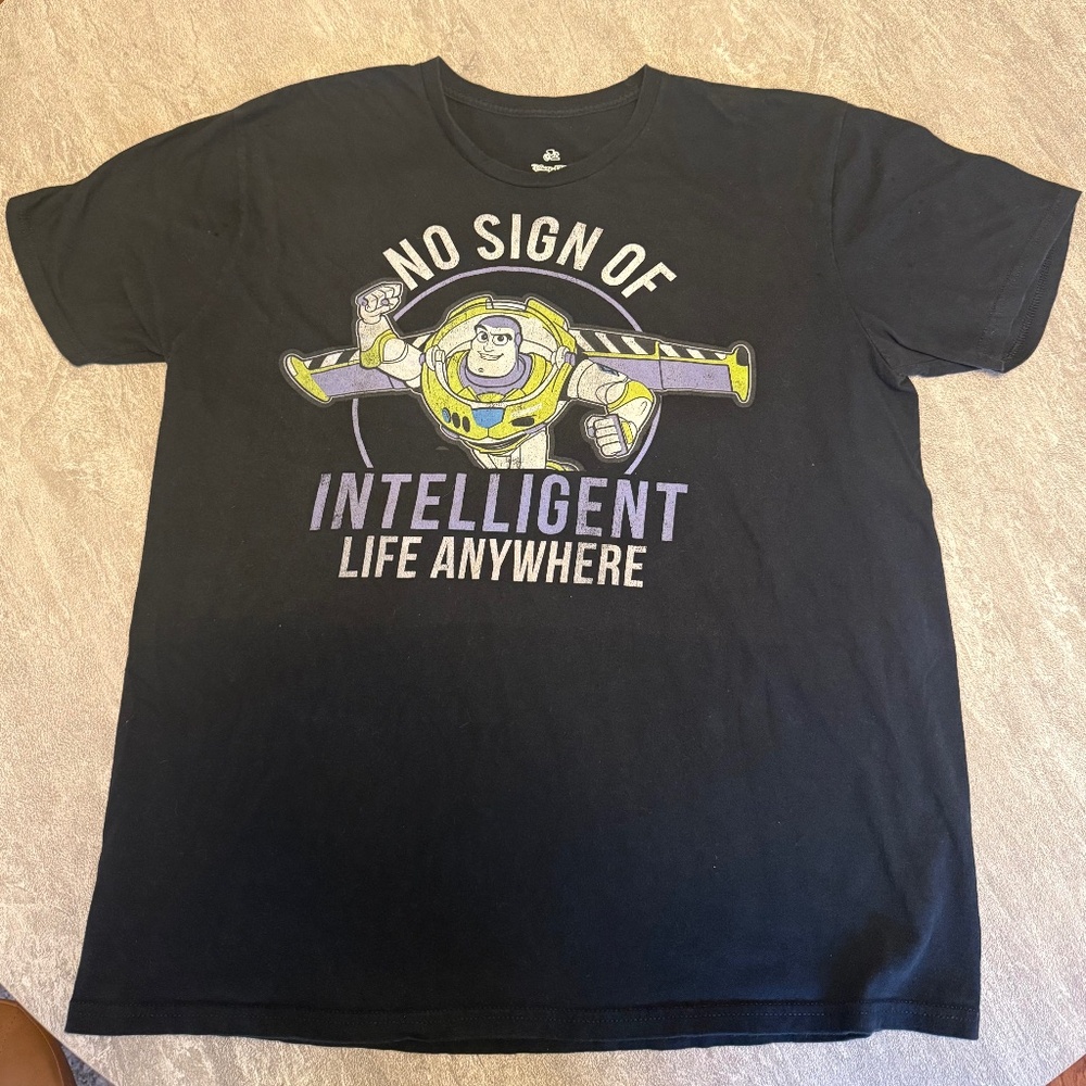 Disney Pixar Buzz Lightyear “No Sign of Intelligent Life Anywhere” Graphic Tee |